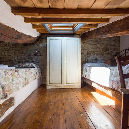 Appartamenti Turistici Vicolo S. Chiara Sassoferrato Dış mekan fotoğraf