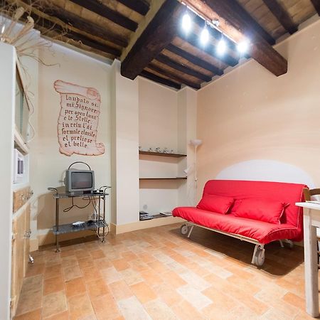 Appartamenti Turistici Vicolo S. Chiara Sassoferrato Dış mekan fotoğraf