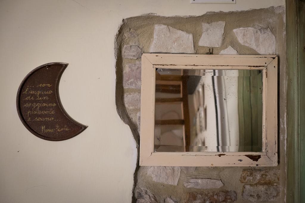 Appartamenti Turistici Vicolo S. Chiara Sassoferrato Dış mekan fotoğraf