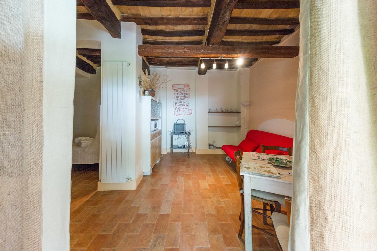 Appartamenti Turistici Vicolo S. Chiara Sassoferrato Dış mekan fotoğraf